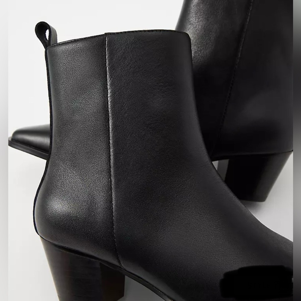 Ann Taylor Tapered Heel Leather Bootie